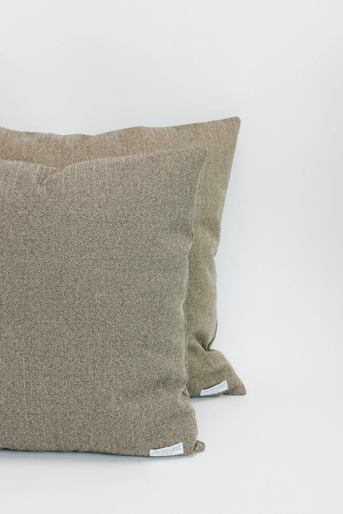Larsen Chenille Pillow - Houndstooth - 2 Sizes