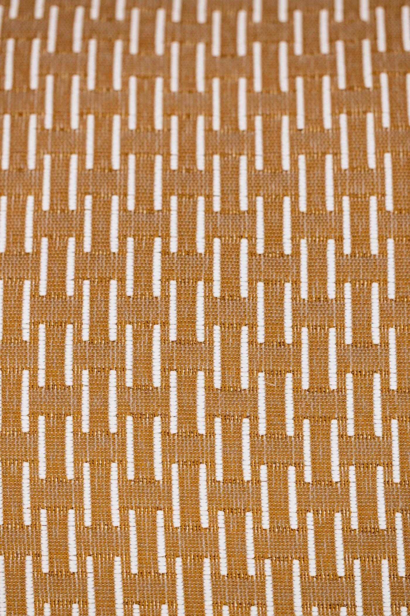 Tully Pillow - Brown/White