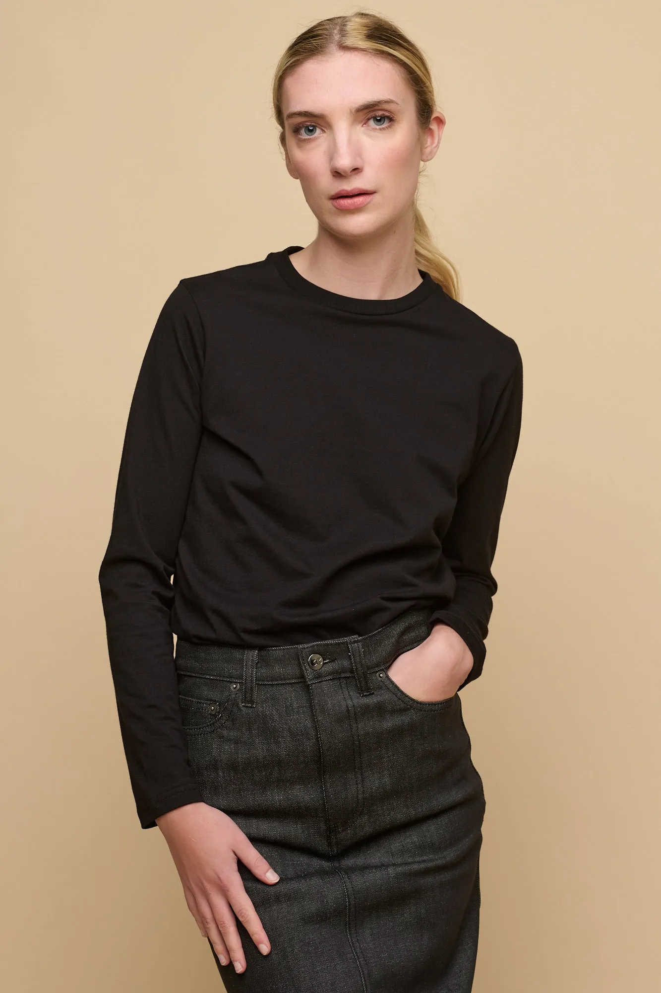 Women's Long Sleeve T Shirt - Black